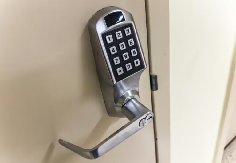 Locksmith services springfield pa