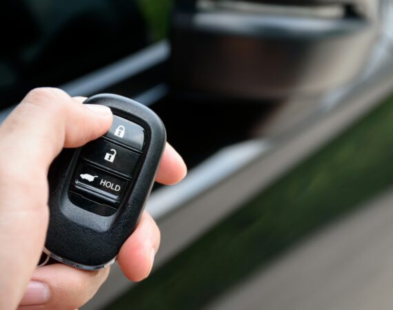 Can a Locksmith Program a Car Key